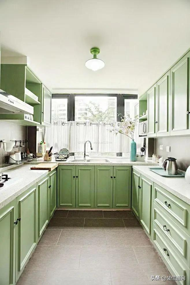 厨房装修颜色风水_厨房装修适合什么样的颜色有利于风水吗_厨房柜门颜色与风水